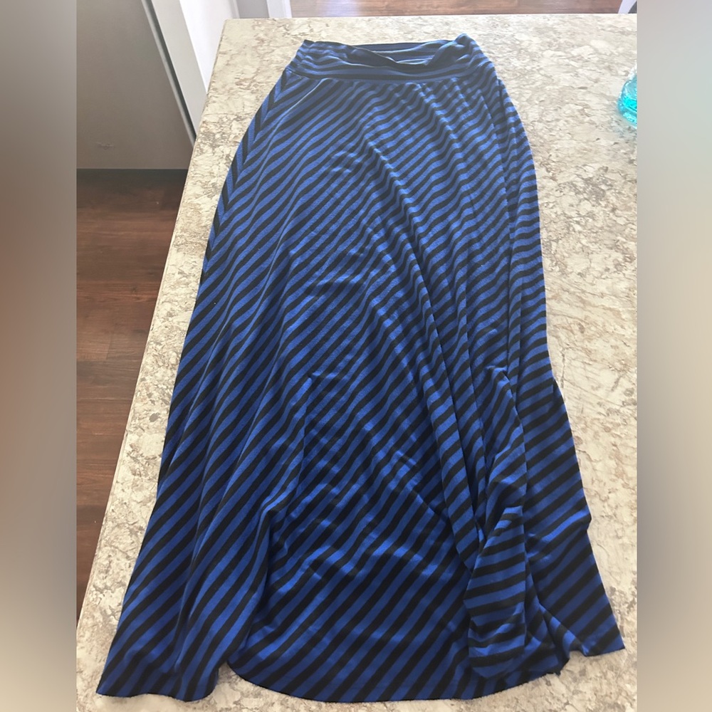 Women Ab Studio blue & black striped skirt Medium
